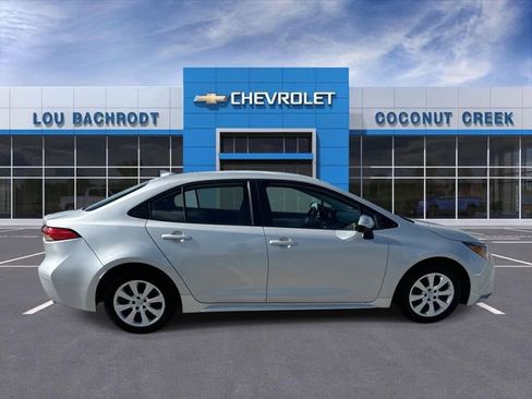 Used 2024 Toyota Corolla LE FWD image 9