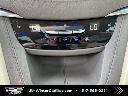 Certified 2022 Cadillac XT5 Premium Luxury AWD/4WD image 34