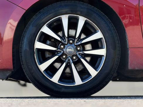 Used 2017 Nissan Altima 2.5 SV FWD image 30