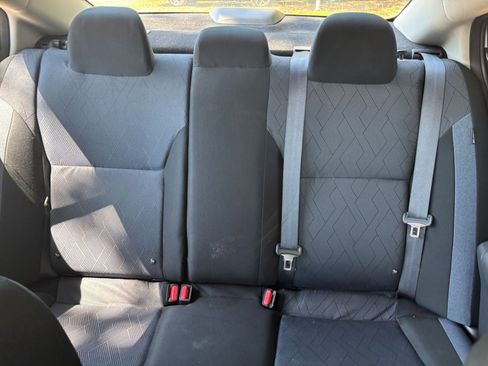 Used 2025 Nissan Versa SV FWD image 38