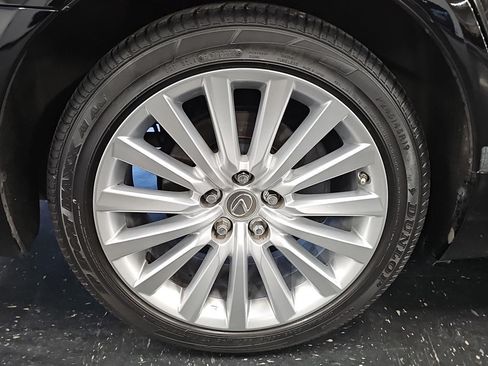 Used 2014 Lexus LS 460 w/ Comfort Package RWD image 33