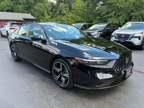 Used 2024 Honda Accord Sport image 5
