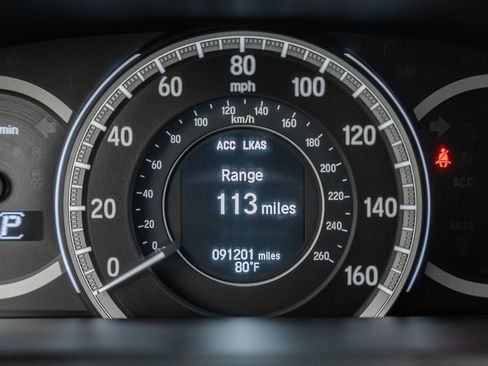 Used 2017 Honda Accord EX-L image 41