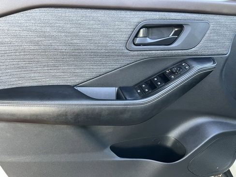 Certified 2021 Nissan Rogue S image 29