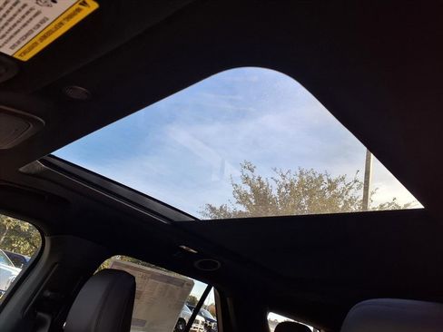 New 2026 Ford Explorer Platinum image 8