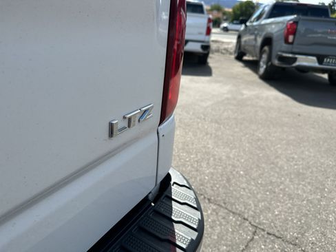 Used 2023 Chevrolet Silverado 1500 LTZ w/ LTZ Premium Package AWD/4WD image 12