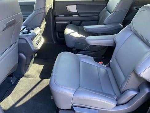 New 2025 Ford Expedition Max Active image 11