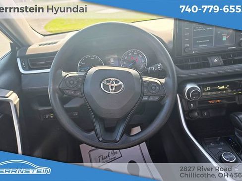 Used 2022 Toyota RAV4 XLE w/ Convenience Package AWD/4WD image 7