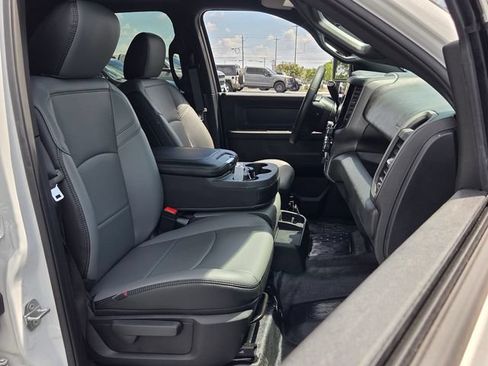 New 2026 RAM 5500 Tradesman w/ Chrome Appearance Group AWD/4WD image 17