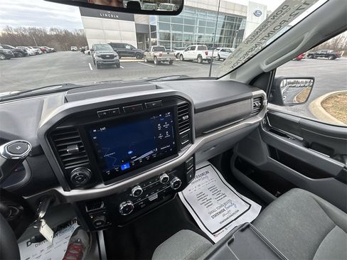 Used 2024 Ford F150 XLT image 12