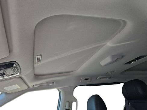 New 2026 Kia Carnival SX Prestige image 19