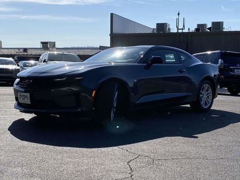 Used 2020 Chevrolet Camaro LS RWD image 8