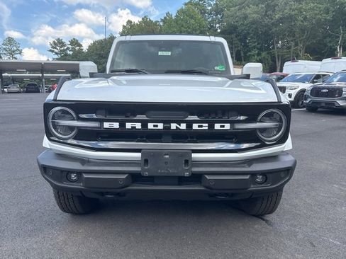 New 2025 Ford Bronco Outer Banks image 8