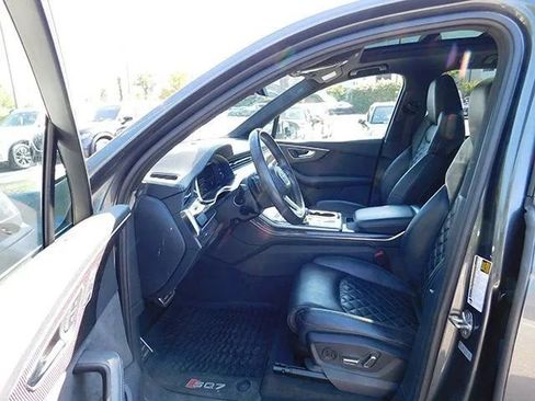 Used 2022 Audi SQ7 Premium Plus w/ SQ7 Executive Package image 18
