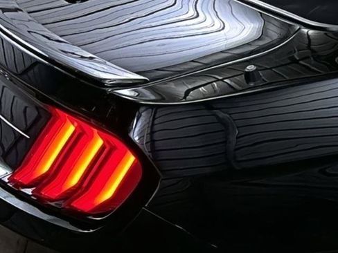 Used 2020 Ford Mustang Premium image 13