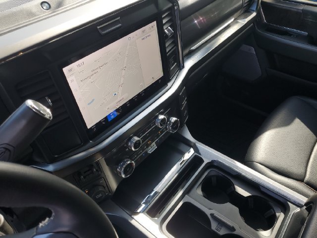 Used 2025 Ford F250 Lariat w/ Black Appearance Package AWD/4WD image 19