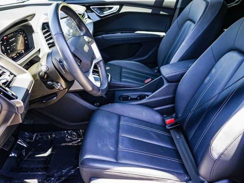 Used 2023 Audi Q4 e-tron Premium w/ Premium Plus RWD image 18