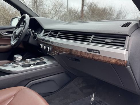 Used 2019 Audi Q7 2.0T Premium w/ Convenience Package image 16