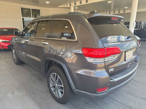 Used 2017 Jeep Grand Cherokee Limited RWD image 4