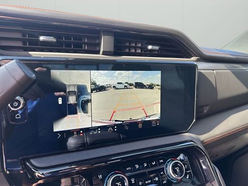 Used 2024 GMC Sierra 2500 AT4 w/ AT4 Premium Plus Package image 37