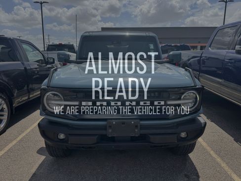 Used 2022 Ford Bronco Outer Banks AWD/4WD image 1