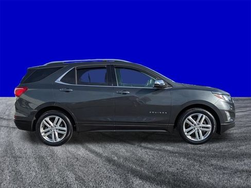 Used 2020 Chevrolet Equinox Premier FWD image 3