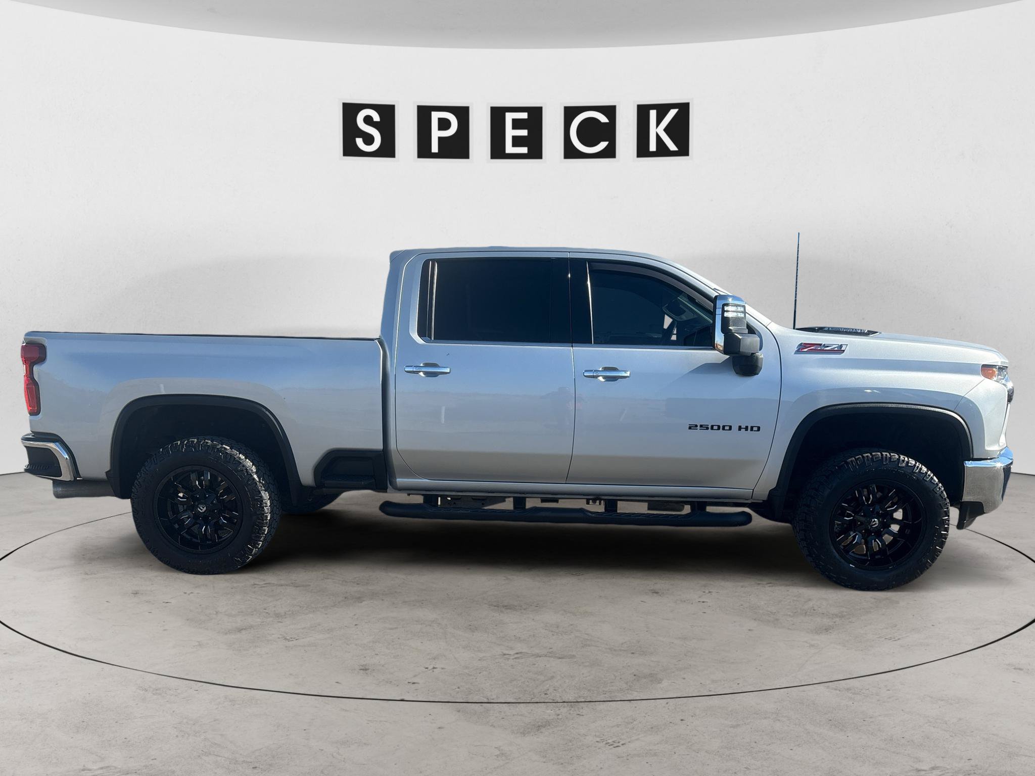 Used 2020 Chevrolet Silverado 2500 LTZ w/ LTZ Plus Package AWD/4WD image 6