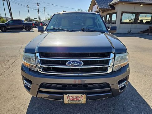 Used 2017 Ford Expedition XLT RWD image 12
