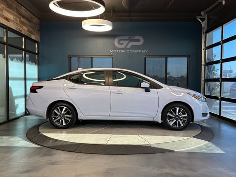 Used 2025 Nissan Versa SV w/ Trunk Package FWD image 2