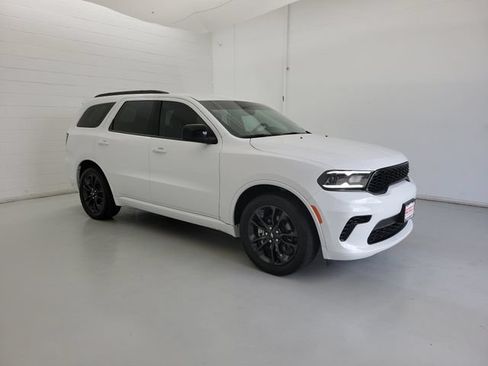 Used 2025 Dodge Durango GT w/ Blacktop Package RWD image 4