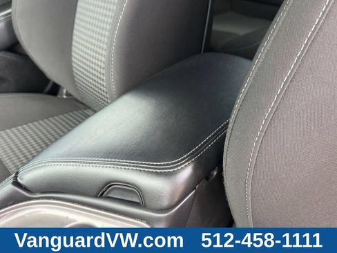 Used 2023 Dodge Challenger R/T RWD image 15
