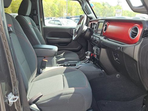 Used 2023 Jeep Gladiator Rubicon AWD/4WD image 15
