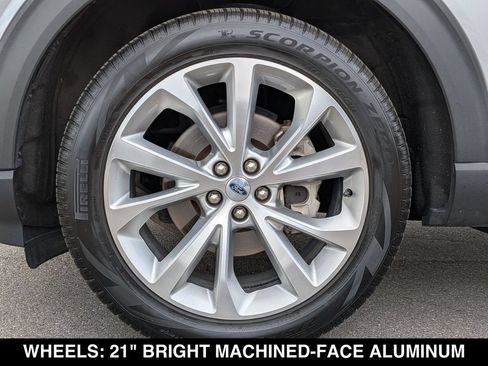 Used 2022 Ford Explorer Platinum w/ Equipment Group 601A AWD/4WD image 18