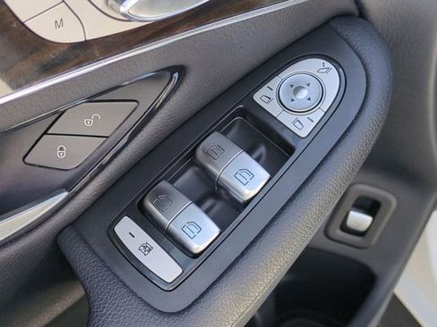 Used 2017 Mercedes-Benz GLC 300 image 13