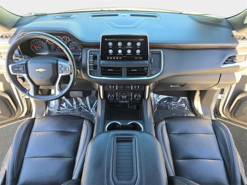 Used 2021 Chevrolet Tahoe LT w/ LT Signature Package image 16