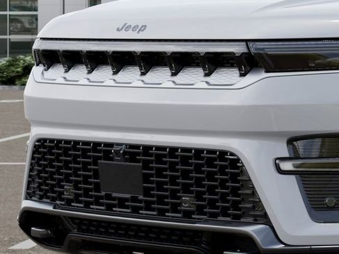New 2026 Jeep Grand Wagoneer 4WD w/ Premium Group I image 11