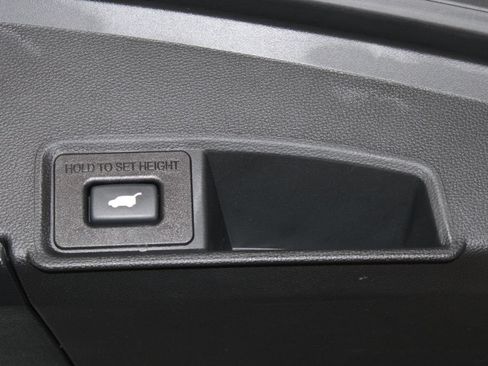 Used 2025 Acura RDX w/ Technology Package AWD/4WD image 35