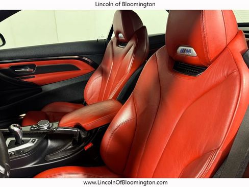 Used 2015 BMW M4 Convertible image 20