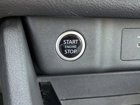 Used 2023 Nissan Rogue SV FWD image 26