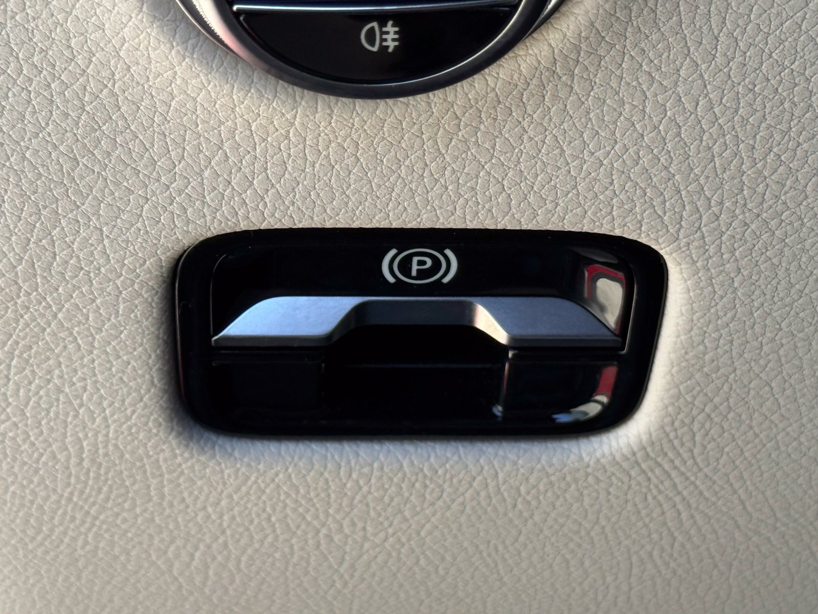 Used 2026 Mercedes-Benz GLC 300 image 31