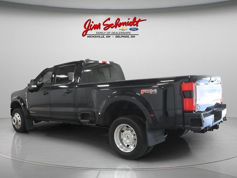 Used 2024 Ford F450 Platinum w/ FX4 Off-Road Package AWD/4WD image 4