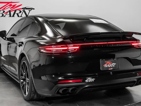 Used 2019 Porsche Panamera GTS image 11