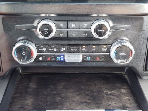 Used 2023 Ford F250 Lariat w/ Chrome Package AWD/4WD image 19
