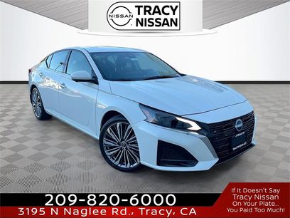 New 2025 Nissan Altima 2.5 SL