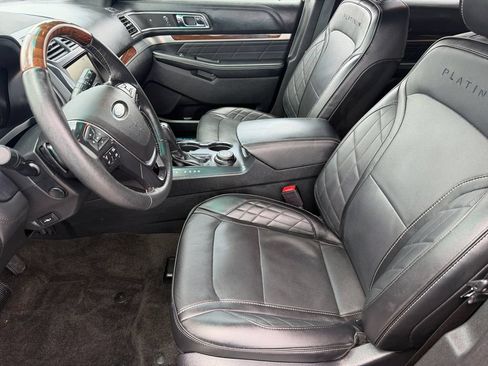 Used 2016 Ford Explorer Platinum AWD/4WD image 10