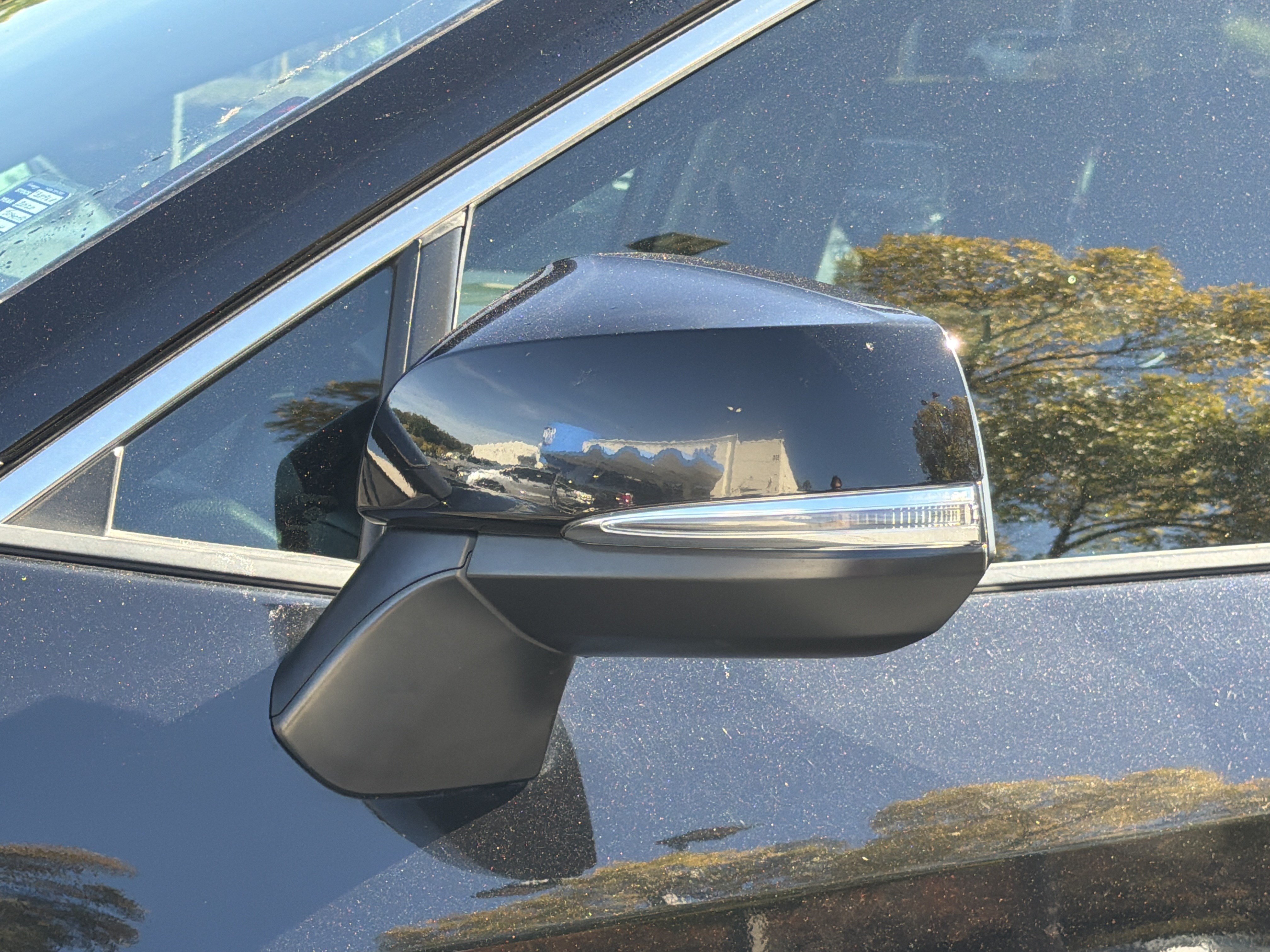 Used 2020 Toyota RAV4 XLE w/ Convenience Package FWD image 31