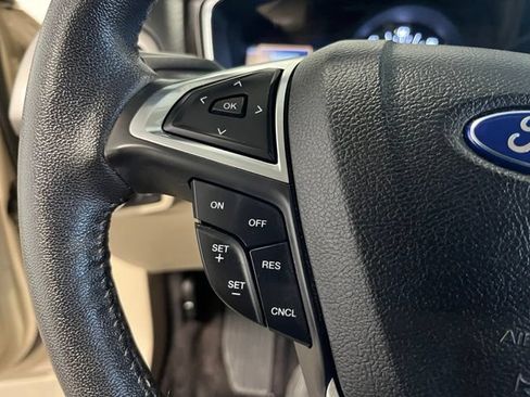 Used 2017 Ford Fusion Energi SE FWD image 27