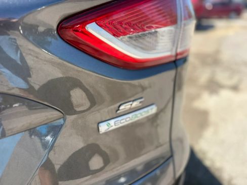 Used 2016 Ford Escape SE w/ Equipment Group 201A FWD image 20
