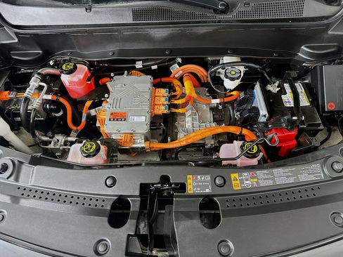 Used 2023 Chevrolet Bolt EUV Premier w/ Sun & Sound Package image 34