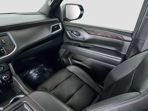 Used 2023 Chevrolet Tahoe Z71 w/ Z71 Off-Road Package AWD/4WD image 24